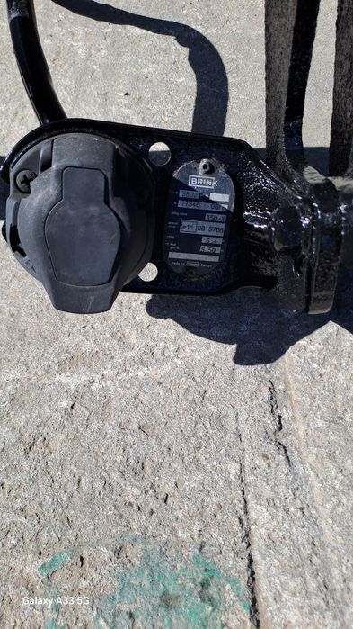 Продавам оригинален теглич  за Peugeot 206/Пежо 206