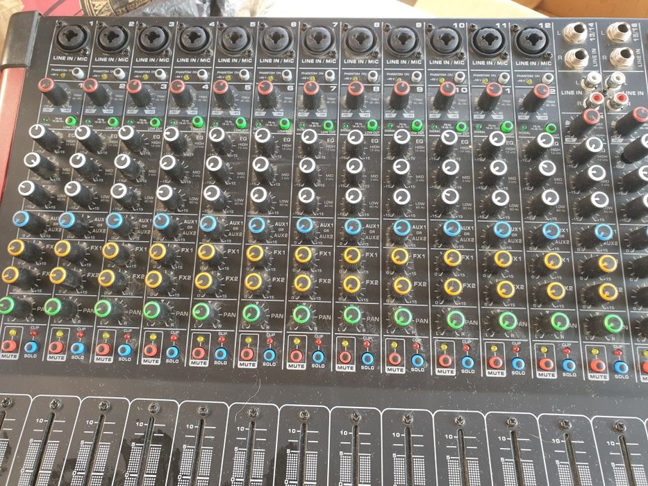 Активный мишкерный пульт