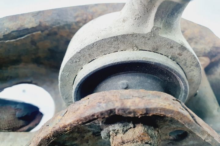 Brat stanga fata Lexus LS 4 F4  [din 2006 pana  2009] seria