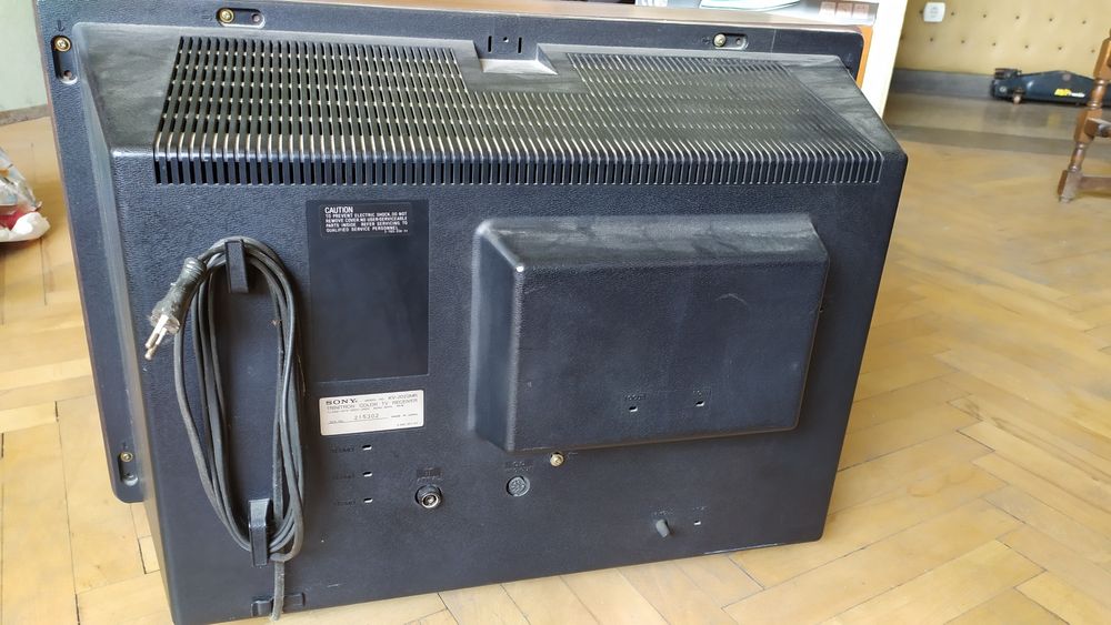 Телевизор SONY Trinitron
