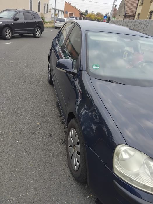 Vând Volskwagen golf 5