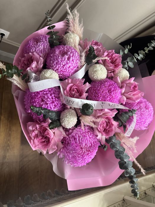 Продам букеты цветов свежие