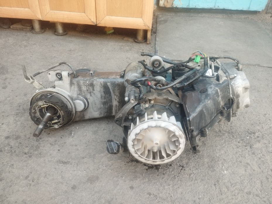 Продам запчасти на мопед разные