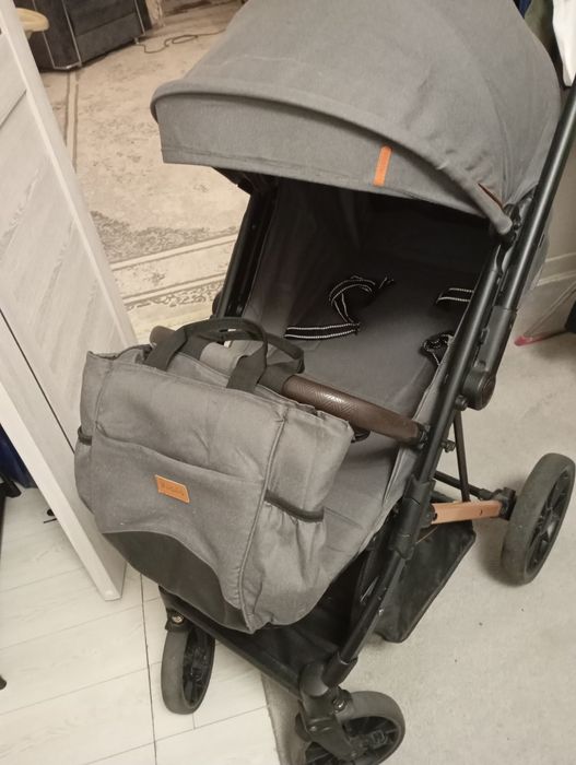 Продаю каляски 2 по цене одной