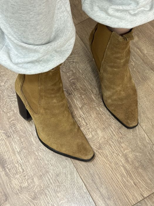 Замшевые сапоги от mango