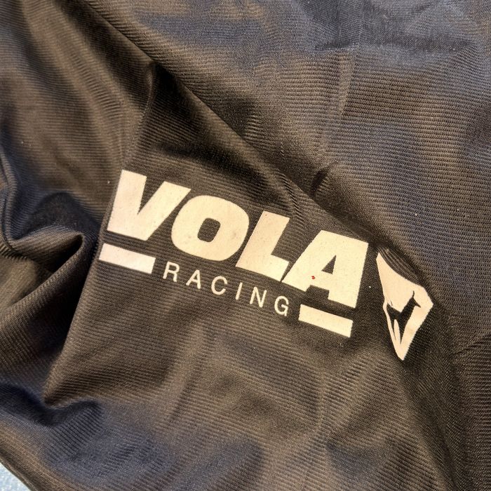 Ски каска Vola Rasing Fis и очила