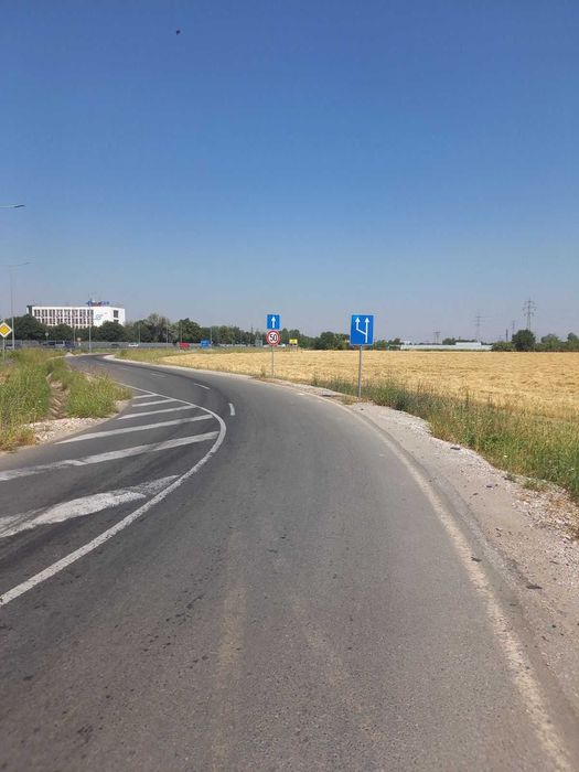 Дава се под наем Парцел в Пловдив, Индустриална зона - Тракия - 5341 кв.м за 51 € - Снимка #2