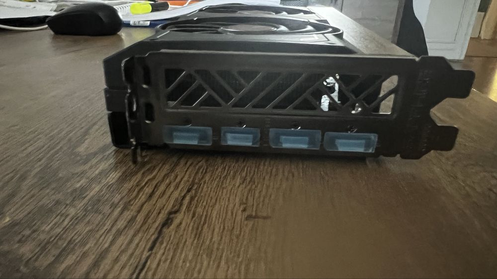 Placa video RX7600 8GB garantie 02/2028
