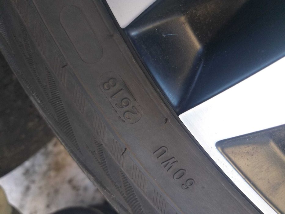 Doua Anvelope Iarna Nokian WR Suv 4 235 55 R19 An 2018 ci256