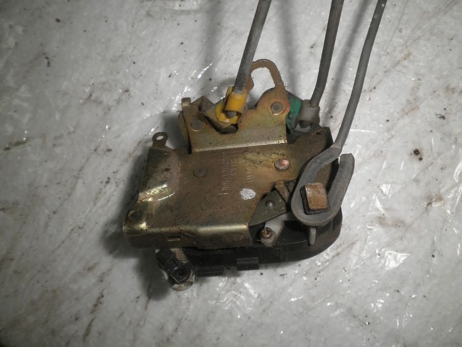 Broasca stanga fata Nissan Atleon