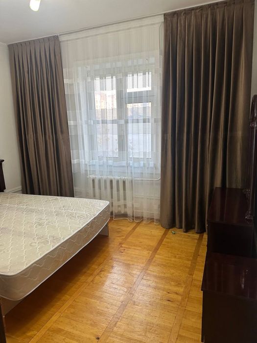 Продаётся квартира в центре 90кв