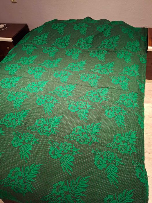 Кувертюри за легло старинни