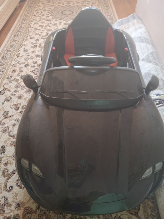 Машинка, электромобиль