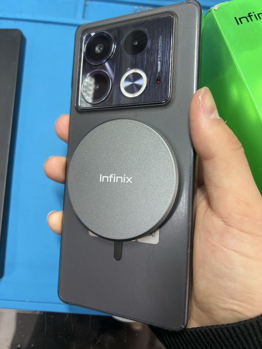 Infinix Note 40  256гб