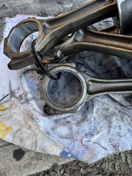 Pistot Audi 2.0 TDI cod BPW!