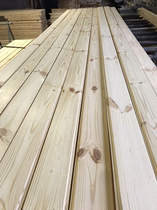 Lambriu pin 19 mm. Lambriu interior-exterior. Pret 56 lei tva inslus.