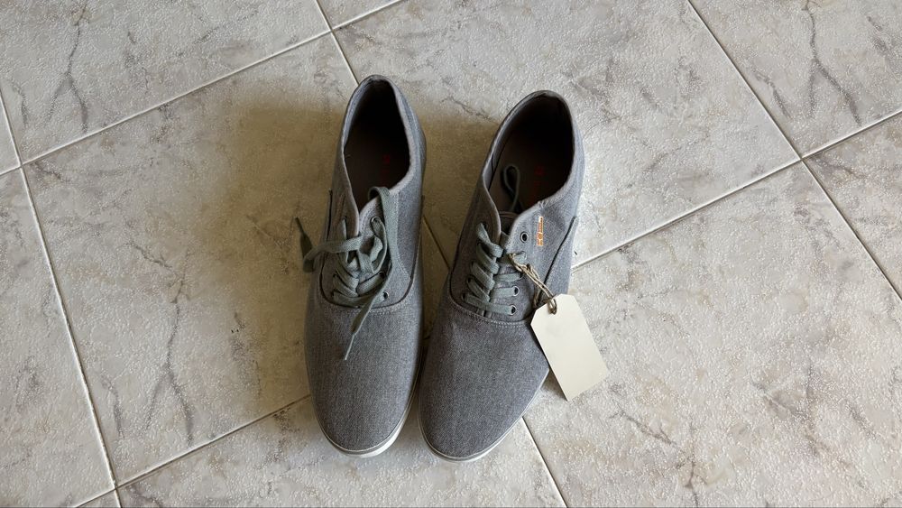 Boss BOSTON 1 Light/Pastel grey размер EU45 us 12