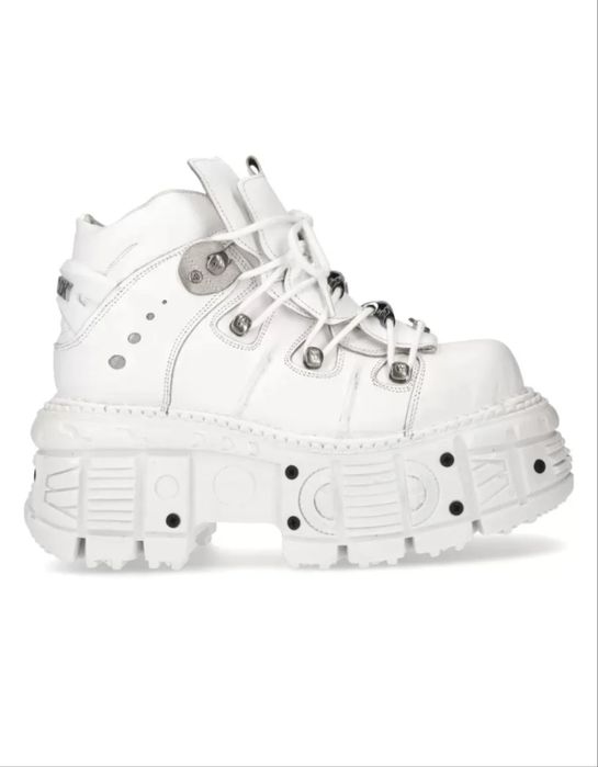 Ботинки в стиле New Rock, новые, 40 размер