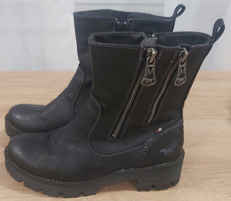 Ghete Mustang mărimea 38