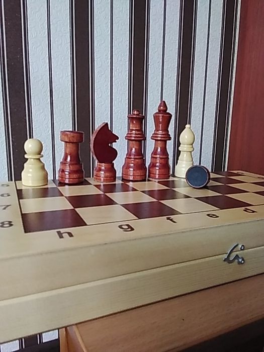 Шахматы комплект