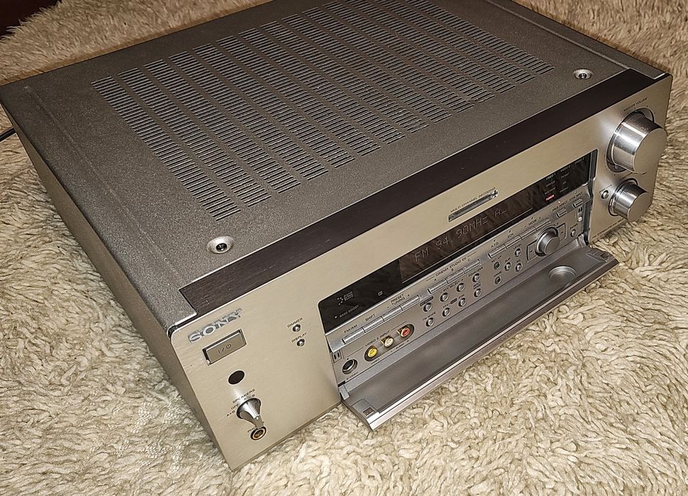 Sony STR-DB840 QS
Висок клас 5.1 receiver !
В отлично състояние !

160