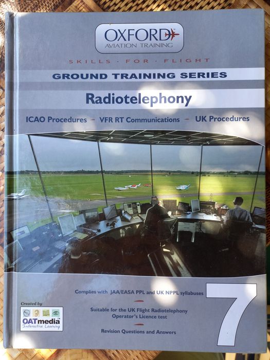 Cărți aviație Oxford