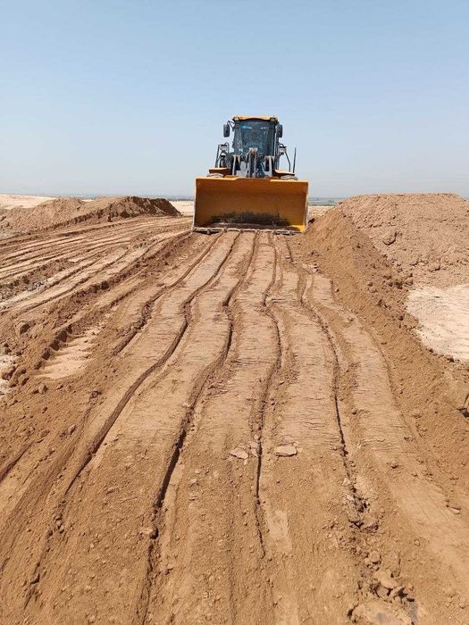 Услуги погрузчика, экскаватора, бульдозера, водовоза, самосвала