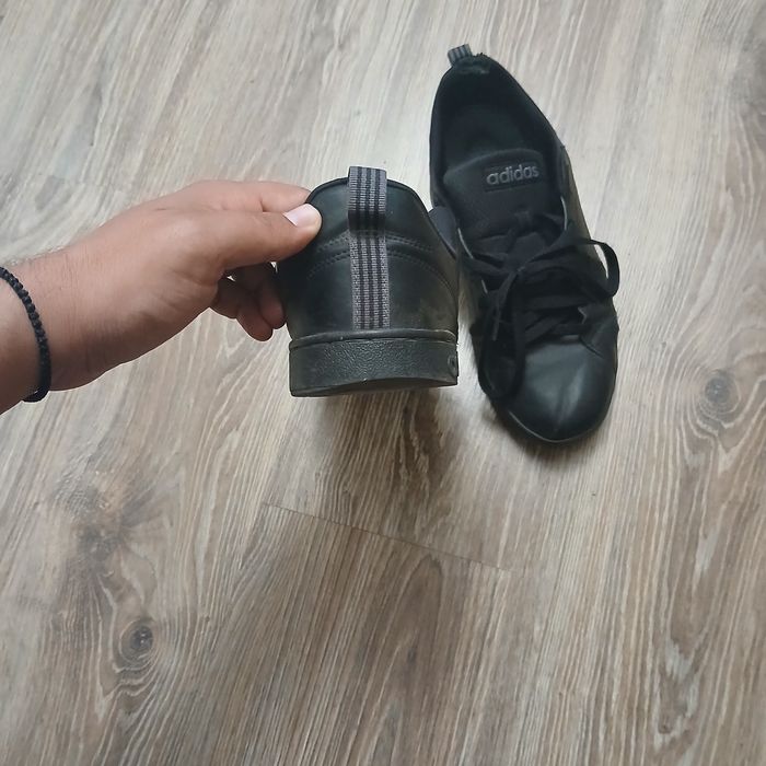 Adidas neo 44 номер черни мъжки маратонки