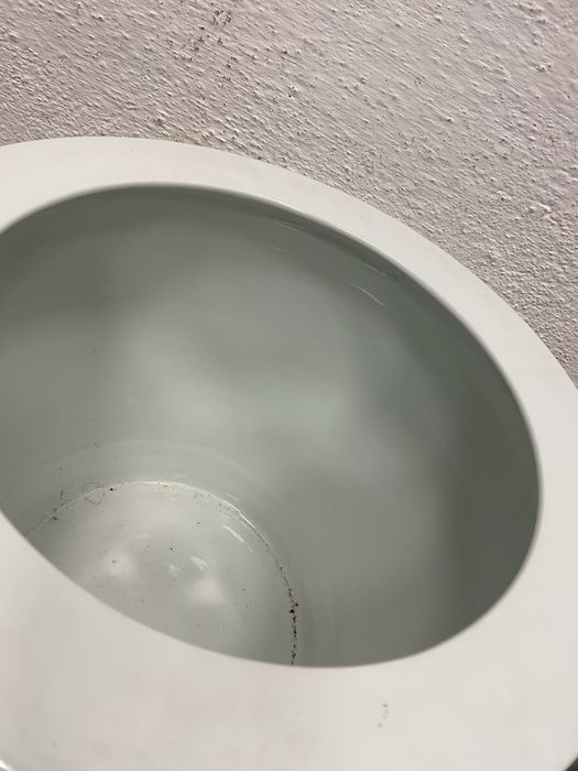 Огромна порцеланова кашпа