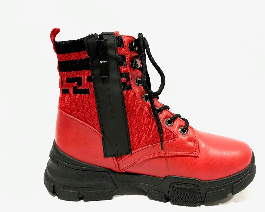 Дамски зимни боти в бяло,черно и червено/J42