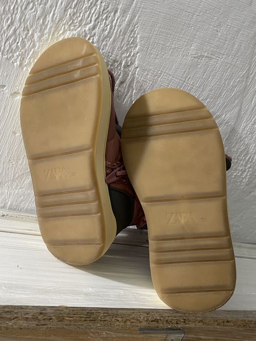 Ghete Zara fete Nr . 21