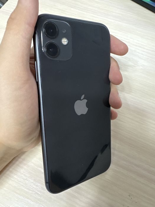 Iphone 11 128 GB черного цвета