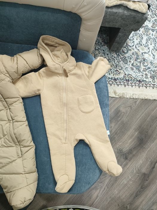 Продам комбинезоны на мальчика