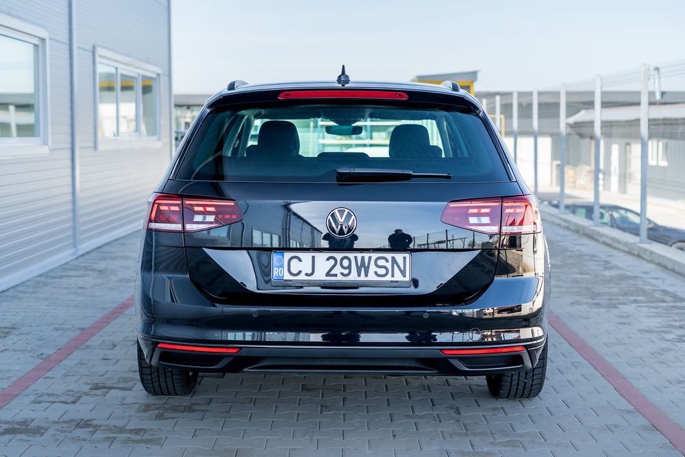 VW Passat-ACC-Automat-An 2024–Camera-52.434 km-TVA Deductibil-Navi