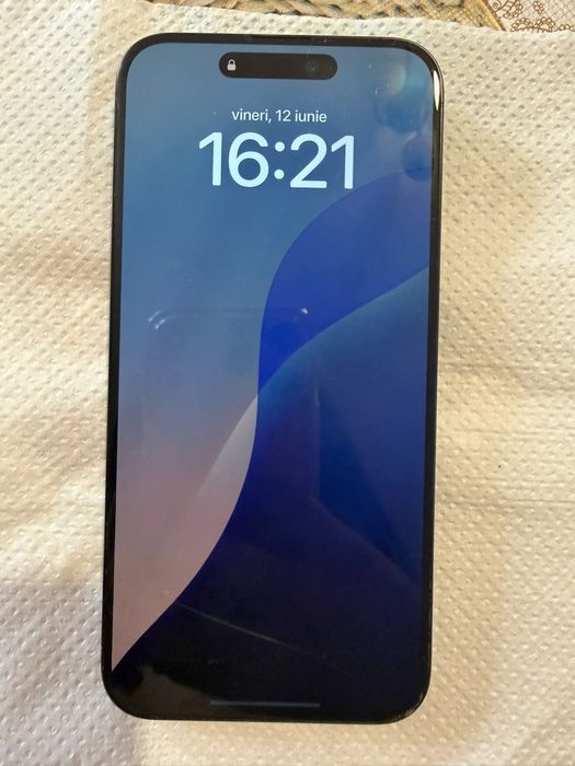 Vând iphone 15 pro max