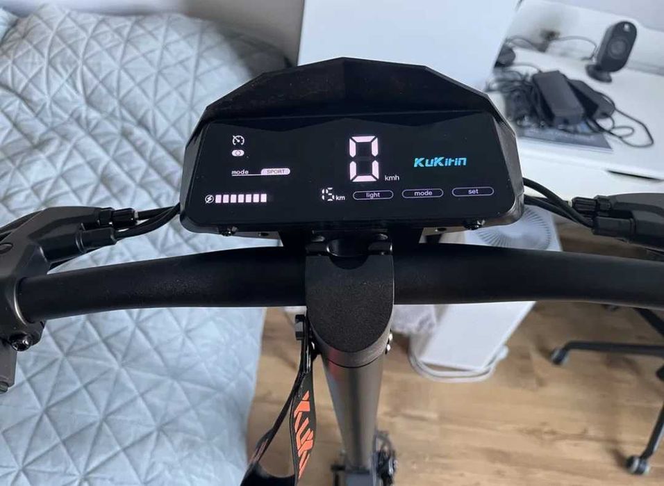 Trotineta electrica KUKIRIN G2 Noua sigilata 800w 52km/ora range 80 km