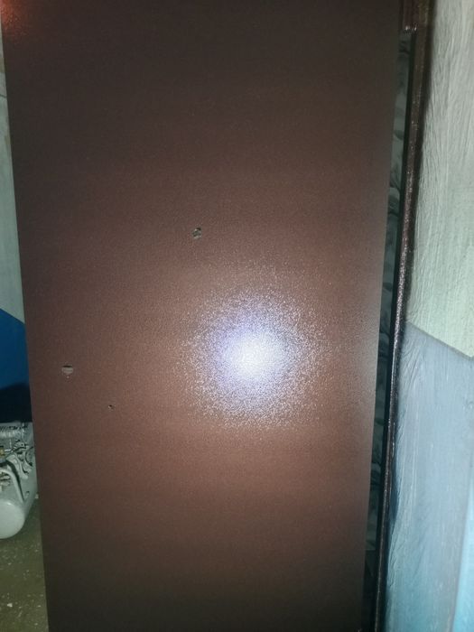 Покраска входной двери