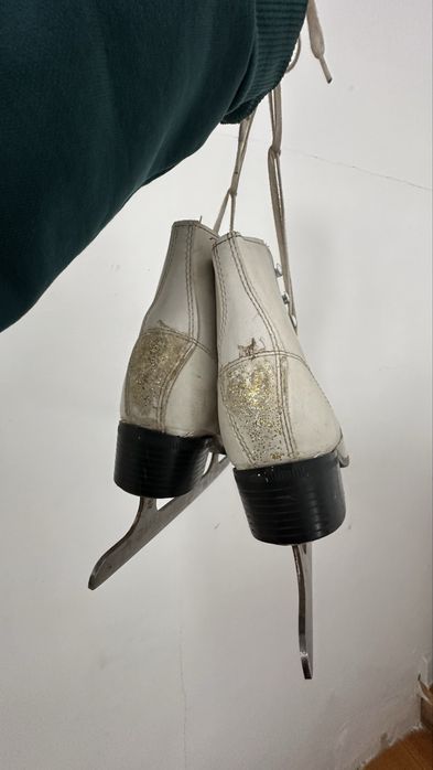 Коньки женские 39 размер