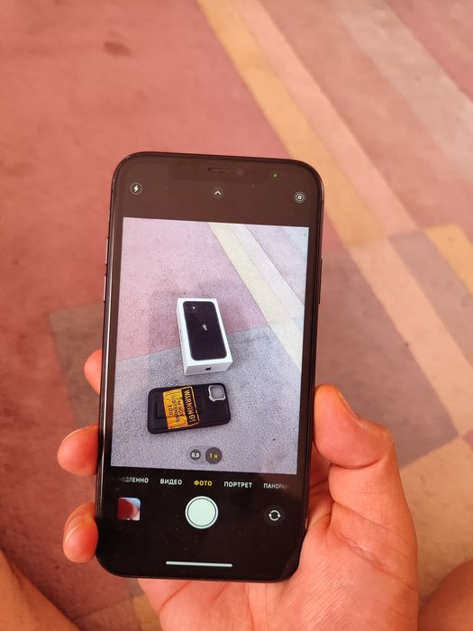 Айфон 11 64гб iPhone