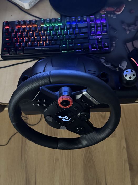 Volan Gaming Logitech Driving Force GT (PC / PS3) - Stare foarte bună