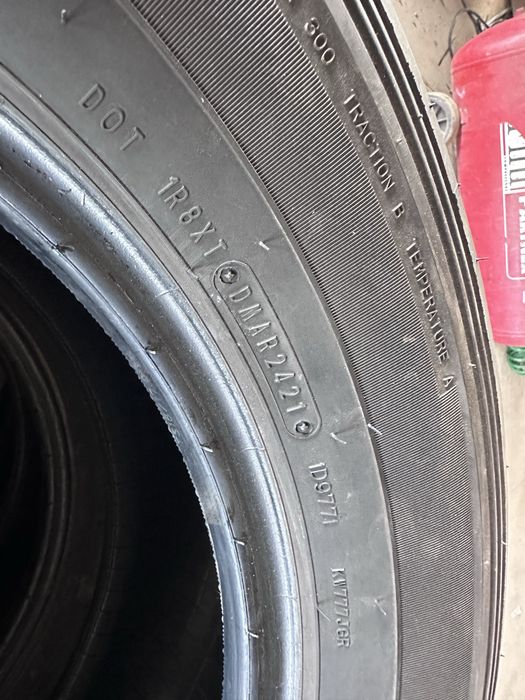 265 60 18 Dunlop