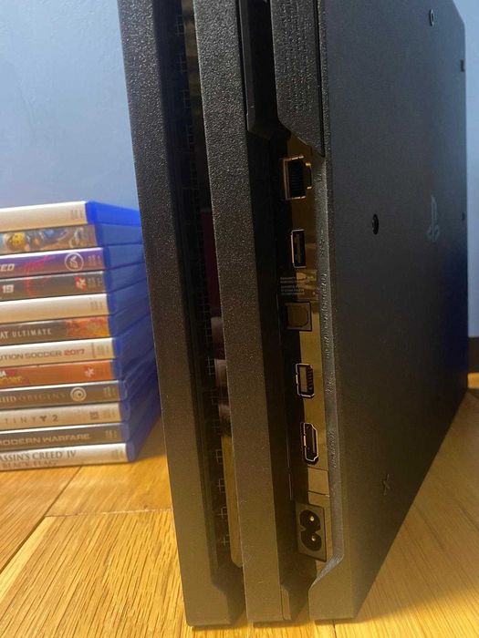 PlayStation 4 Pro in stare bună