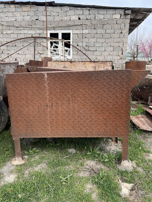 Pechka gafrilangan to’rtlik temir