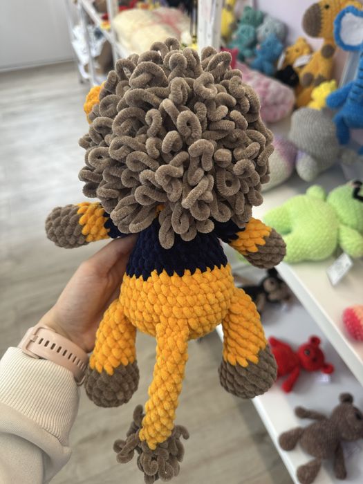 Лъвче с логото на левски