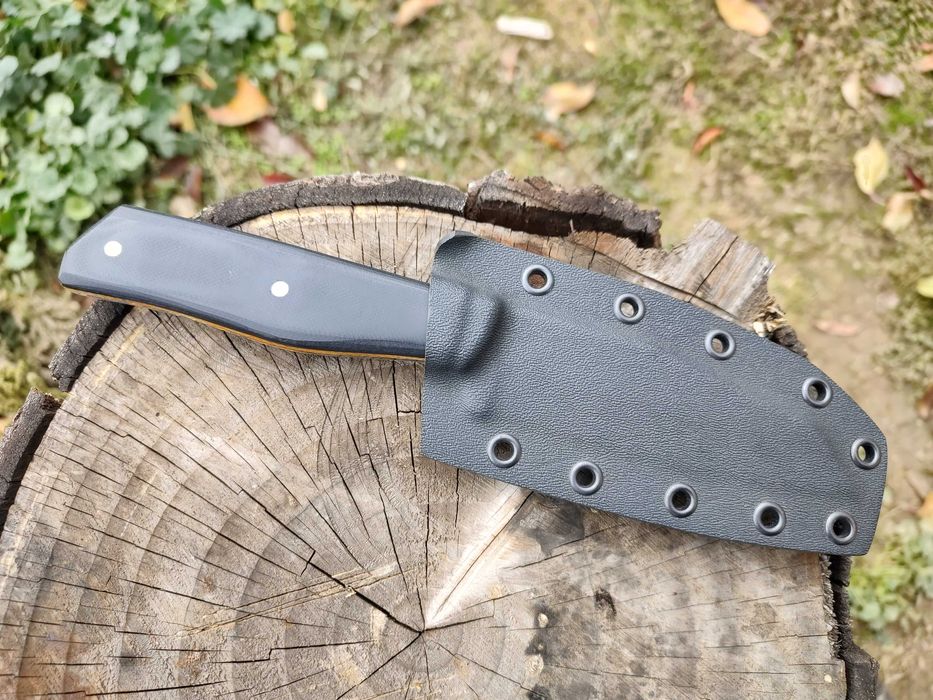 Нож от премиум стомана