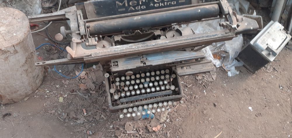 Mașină de scris Mercedes