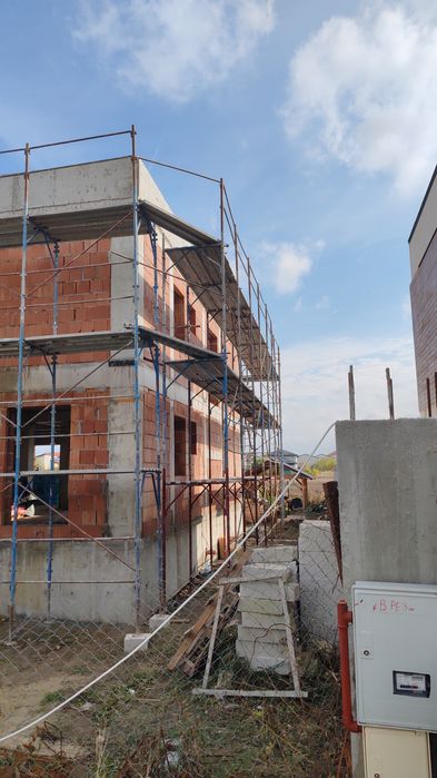 Închiriere schelă metalica