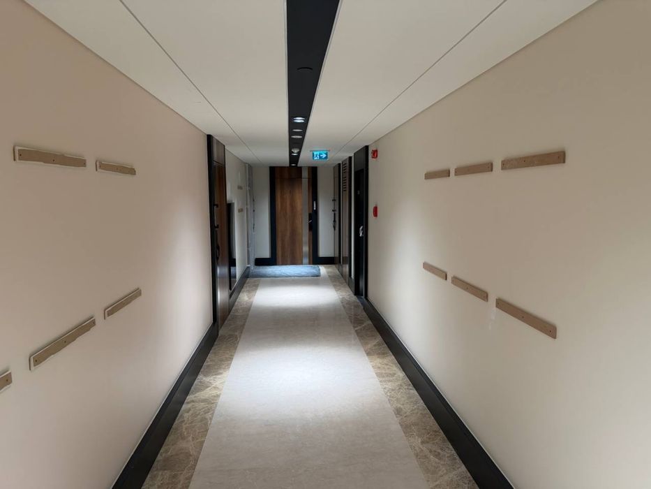 Срочно продаётся в PIRAMIT TOWER 52,6 кв.м коробка на 45- этаже.