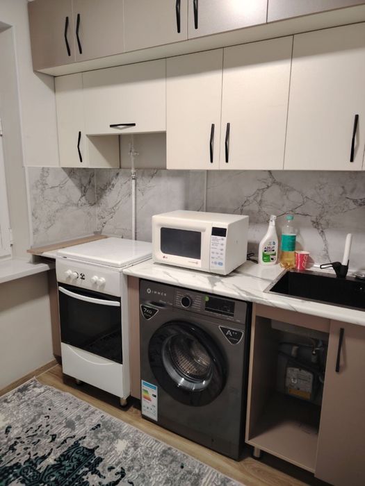 CHirchiq shahar 8 mikrarayon 1 xonalik arenda