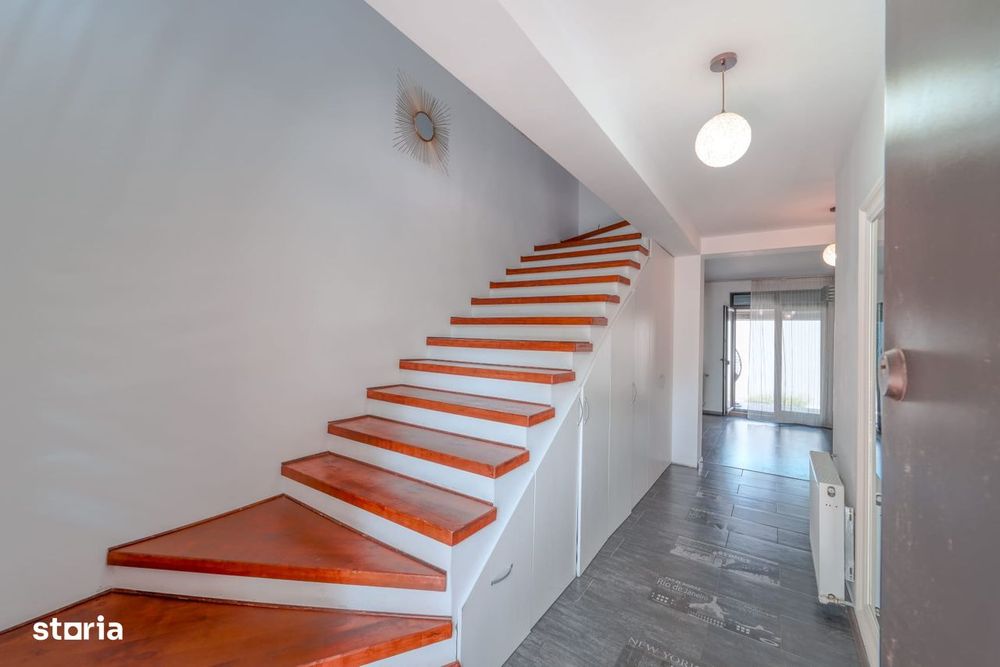 Casă 4 camere, curte, Palazu Mare, 259.999 EUR